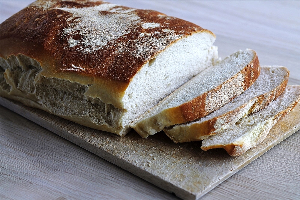 Friskbagte brød & boller i Lystrup | Stort udvalg